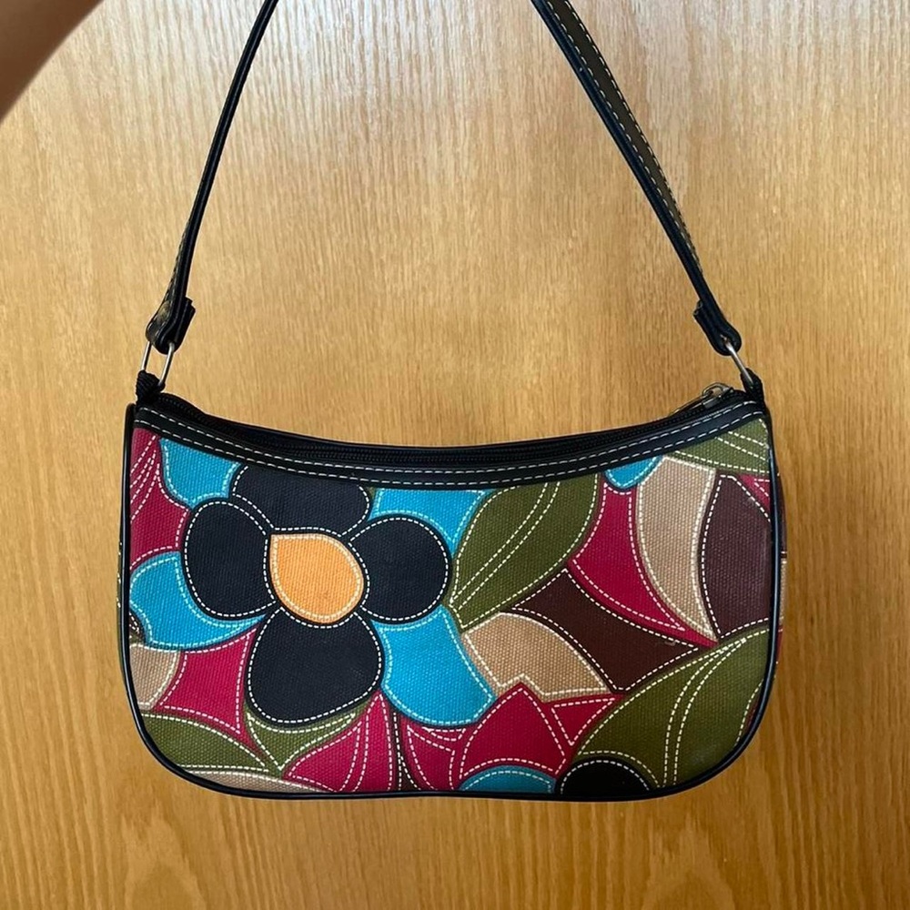 Colorful Floral Patterned Handbag - Picture 2 of 4